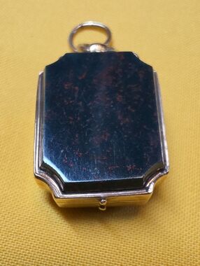 Antique Victorian Mourning Locket Pendant ▪ Onyx Agate Bloodstone Inserts ▪︎ 12G